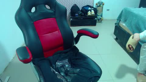 Diamond Boy online show from December 26, 3:27 am