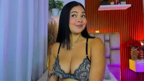 diamond_canela online show from May 22, 3:57 am