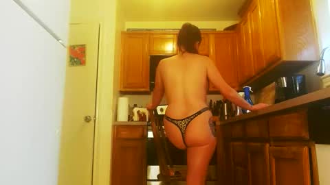 DiamondMonroeXo online show from March 4, 5:32 pm