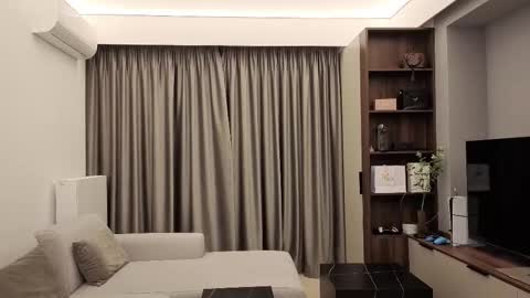 Iris online show from February 23, 8:00 pm