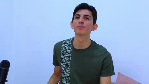 Ana  Leo online show from February 11, 12:15 pm