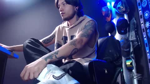 DICAPRIO online show from February 19, 7:16 pm