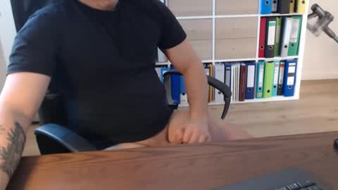 dickeeier96 online show from February 26, 3:26 pm