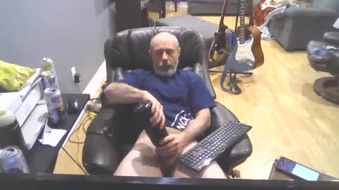 dickrb1984 online show from February 12, 1:52 am