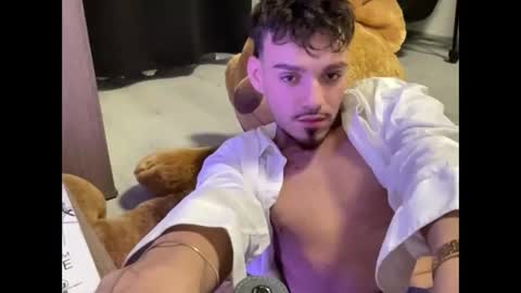 DiegoSx online show from April 8, 11:19 pm