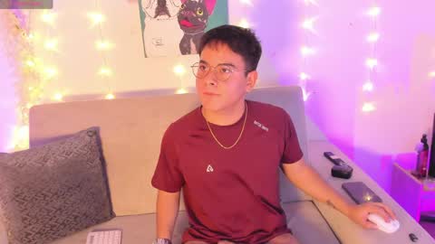 Diego Robles online show from May 8, 1:44 am