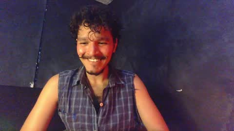 diemond_latinx98 online show from April 7, 9:33 am