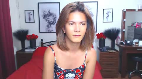 Snapshot of diense17 chatting on October 8, 11:27 am Dennesse online show from October 8, 11:27 am