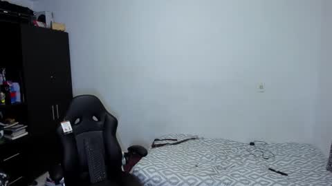 diiego_xxx online show from April 15, 9:23 am