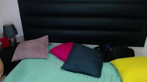 Snapshot of diiego_xxx chatting on March 4, 5:24 pm diiego_xxx online show from March 4, 5:24 pm