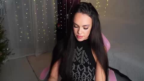 Dilara online show from December 16, 4:35 pm