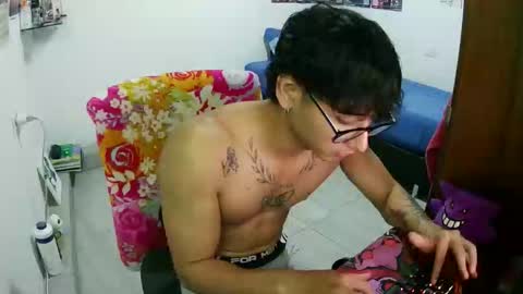 dillom420 online show from January 16, 4:43 am