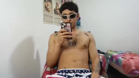 dillom420 online show from January 23, 5:45 am