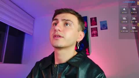 Julian Independent Model online show from November 25, 11:36 pm