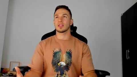 dimitricaruso online show from March 4, 10:38 pm