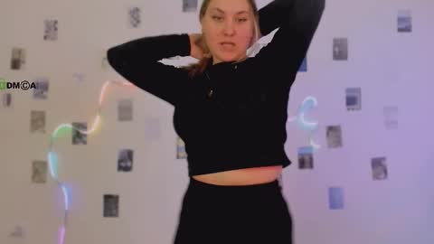 dina_bloom online show from February 9, 8:44 pm