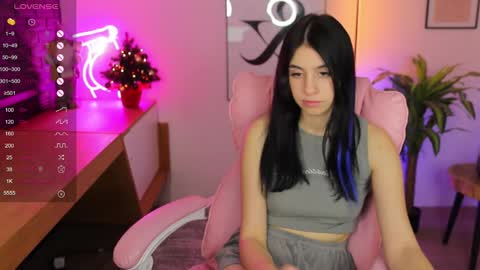 Dina Foxxx online show from December 12, 1:39 pm