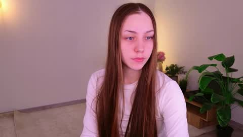 Dina online show from April 11, 7:45 am