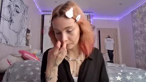 DinaDollins online show from July 24, 11:18 am