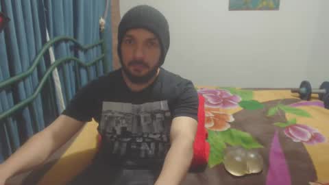 Snapshot of dinchtcams chatting on October 3, 5:16 am Dincht online show from October 3, 5:16 am