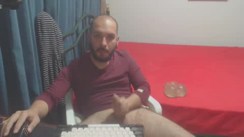 Snapshot of dinchtcams chatting on January 25, 6:23 am Dincht online show from January 25, 6:23 am