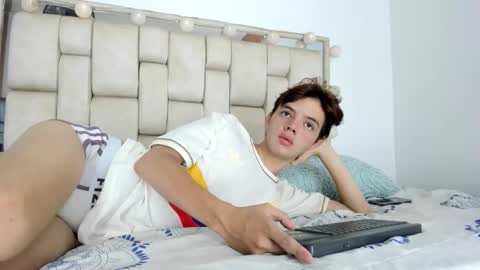 Snapshot of dioniso_69 chatting on October 13, 1:35 pm apollo online show from October 13, 1:35 pm