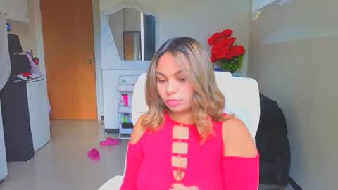 diosadeluniverso_ online show from December 21, 1:50 pm