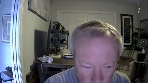 DirtkPitt Fun guy working online show from January 7, 2:41 pm