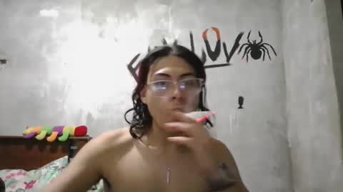 dirty model online show from March 1, 3:55 am