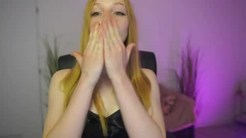 DirtyChloe18 online show from May 6, 1:28 pm