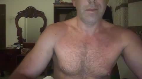 Dirtydanlondon online show from March 3, 2:39 pm