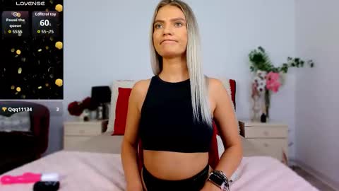 Snapshot of dirtystudentgirl chatting on September 11, 9:10 am Chloe online show from September 11, 9:10 am