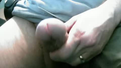 Disbear online show from February 17, 3:33 pm