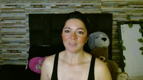 Snapshot of disneey2888 chatting on October 20, 2:22 pm disneey2888 online show from October 20, 2:22 pm