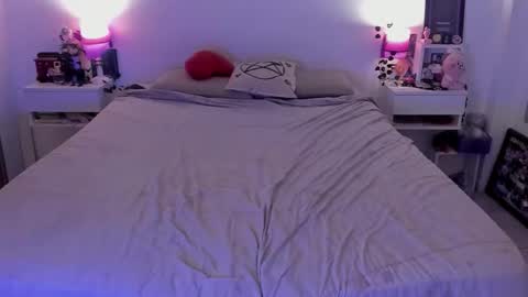 Lena online show from March 2, 5:08 am