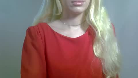 DitaMilton online show from November 22, 3:43 pm