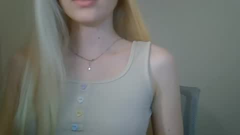 DitaMilton online show from June 19, 8:37 pm