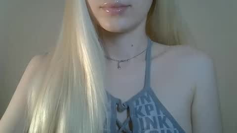 DitaMilton online show from June 9, 7:57 pm