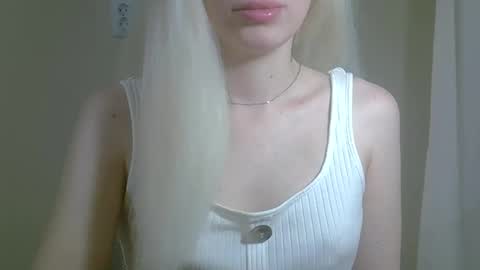 Snapshot of ditamilton chatting on September 26, 7:55 pm DitaMilton online show from September 26, 7:55 pm