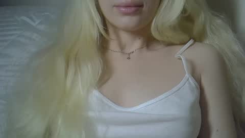 DitaMilton online show from January 12, 8:27 pm