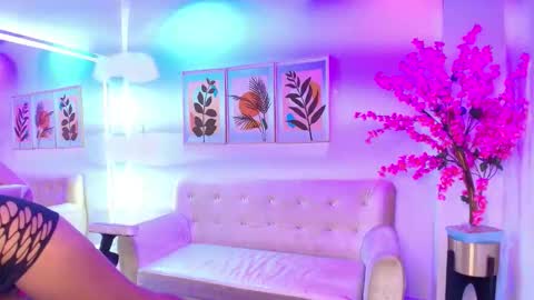 Cloe  online show from February 10, 11:24 am