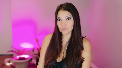 DivineLynn online show from March 22, 3:38 pm