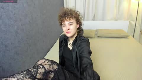 Snapshot of dizer_clop chatting on February 24, 3:42 pm Dizer online show from February 24, 3:42 pm