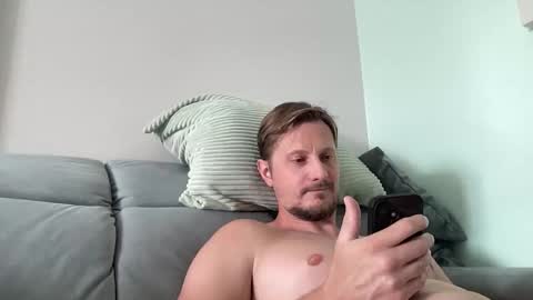 djo68686666 online show from June 5, 2:11 pm