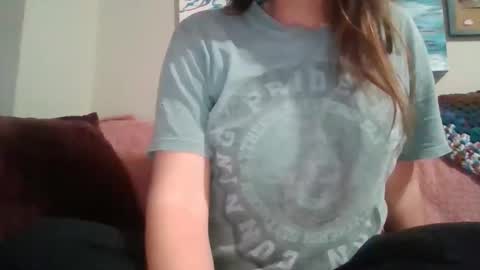 SNEAKYLNK online show from October 26, 8:48 am