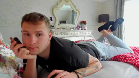 Johnny online show from March 4, 9:28 am