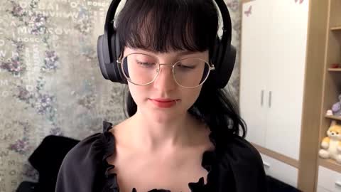 Annie PVT IS OPEN online show from September 10, 12:06 pm