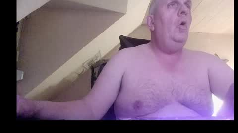 doggy2629 online show from April 15, 8:31 pm