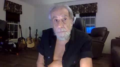 dogluc7 online show from February 20, 6:26 am