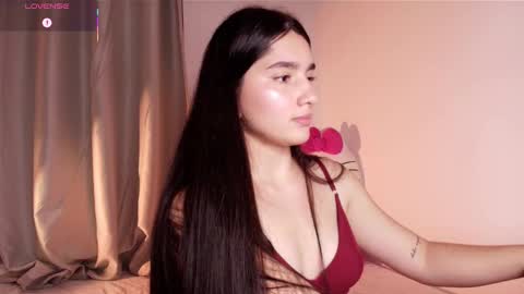 Snapshot of dolceangel__ chatting on October 18, 5:55 am Blair online show from October 18, 5:55 am